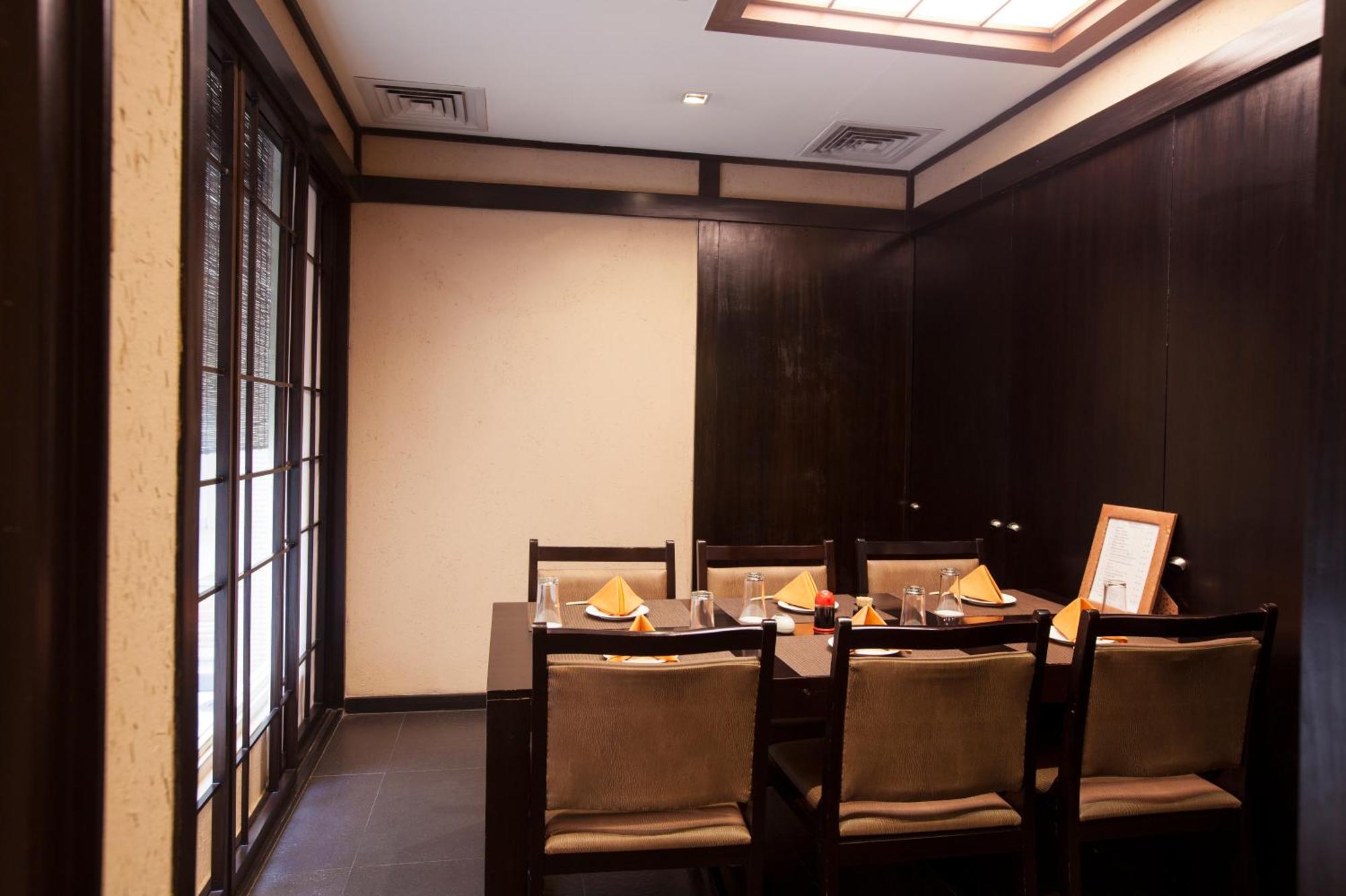 Hotel Avalon Courtyard 4*