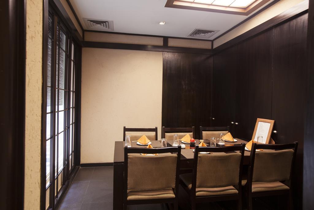 Avalon Courtyard 4* New Delhi